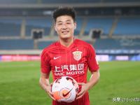 开云足球直播-武磊表现抢眼，助球队取得关键胜利