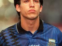 开云足球直播-包含阿根廷名将迭戈-阿尔马尼宣布退役的词条