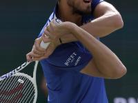 开云官方app入口-包含西班牙网球队完胜英国网球队，梅德韦杰夫绝境逆转的词条