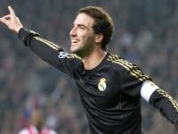 开云官方app入口-数据爆炸时代下的绿茵绝唱，托尼风暴如何点燃多特蒙德逆转利物浦的永恒瞬间