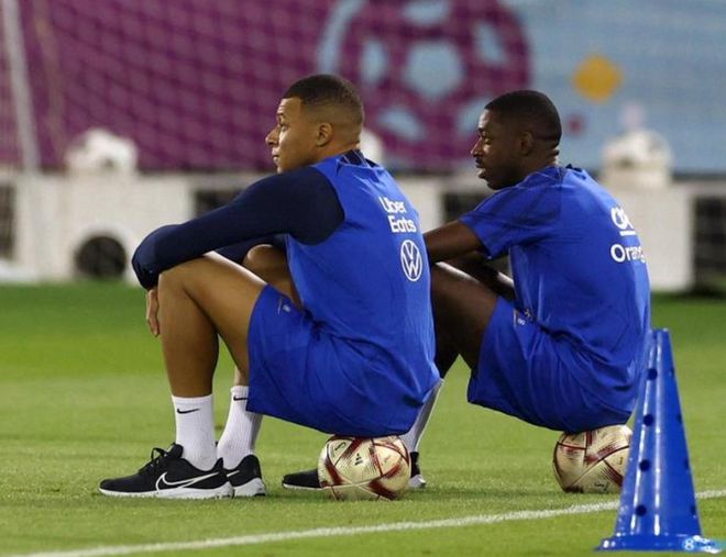 争夺金球奖项法国顶尖球员上演对决 争夺金球奖项法国顶尖球员上演对决