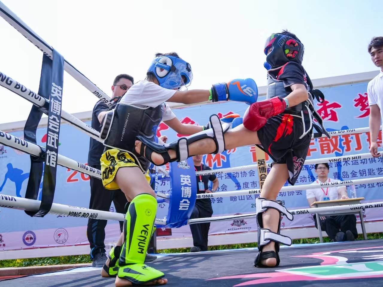 拳击冠军风采独具,荣膺桂冠 拳击冠军风采独具,荣膺桂冠