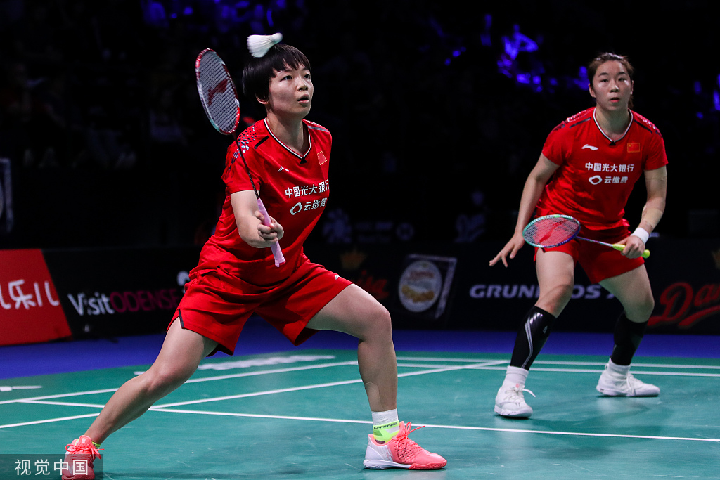 泰国羽毛球队逆转丹麦羽毛球队，谌龙统治全场