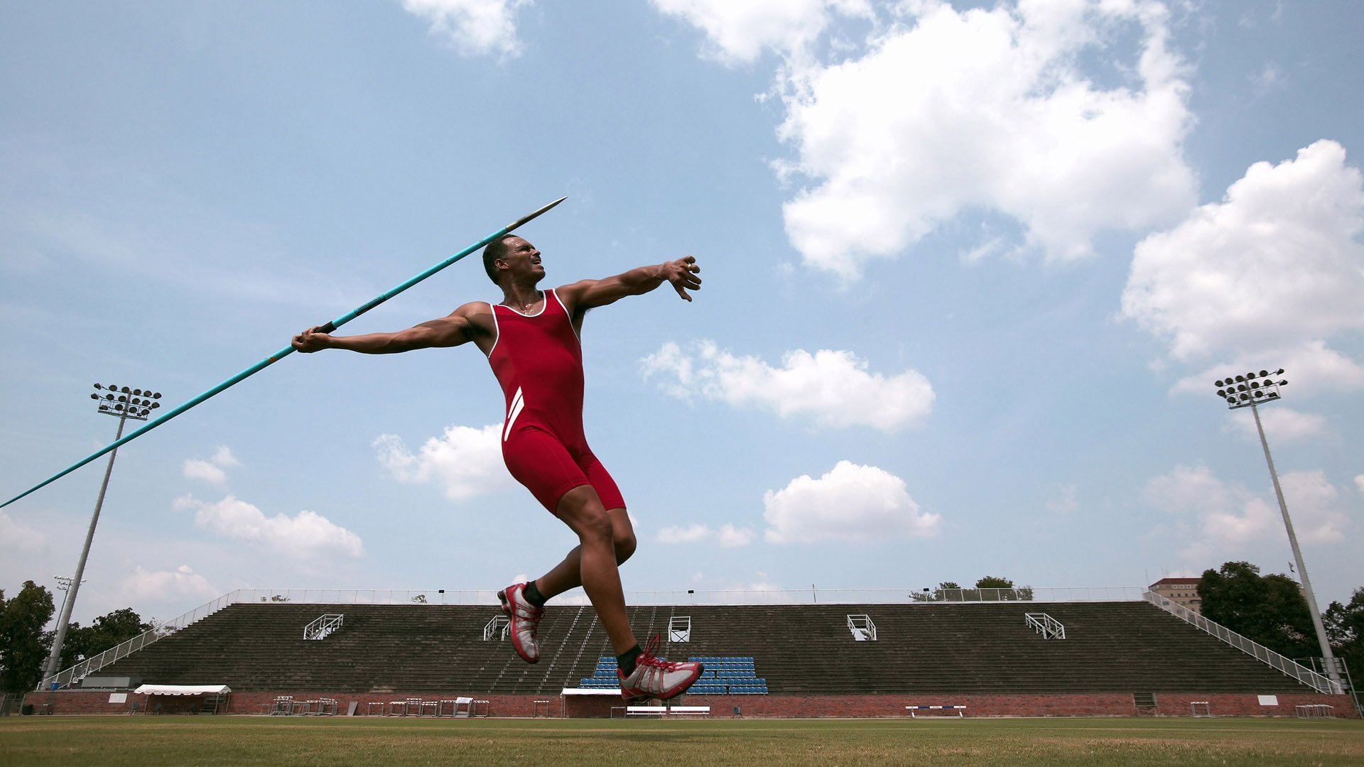 当永恒之城被冲垮，阿拉巴在抢七夜的史诗接管