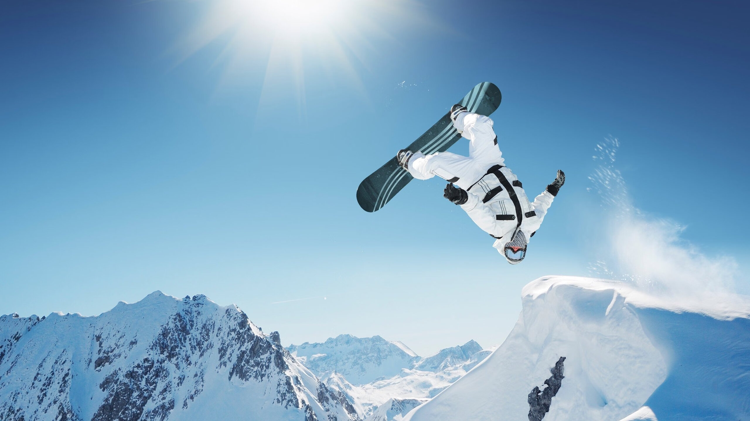 双星闪耀定乾坤,孙兴慜绝杀破局,荷兰铁血突围葡萄牙