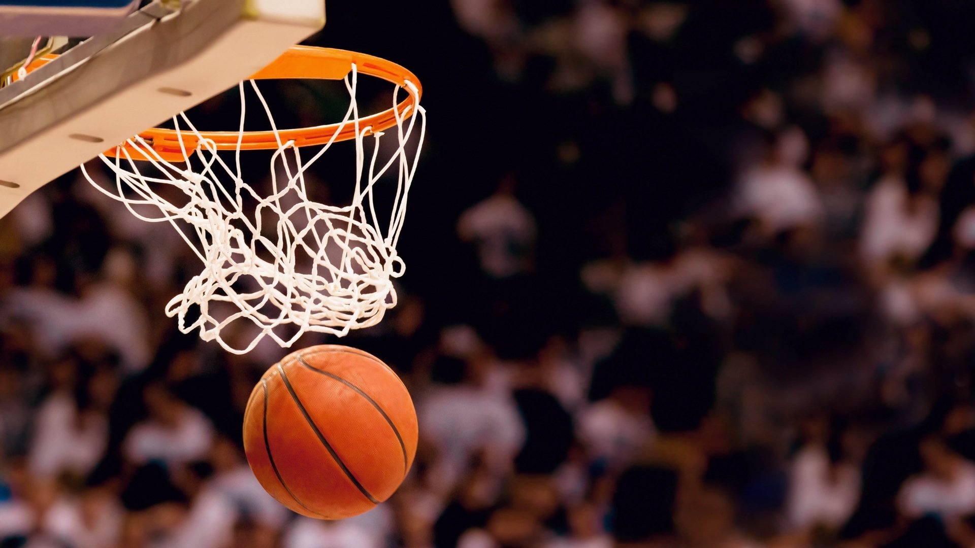 从基耶萨的攻防转换艺术,到洪都拉斯的绝杀奇迹,足球世界的唯一性瞬间