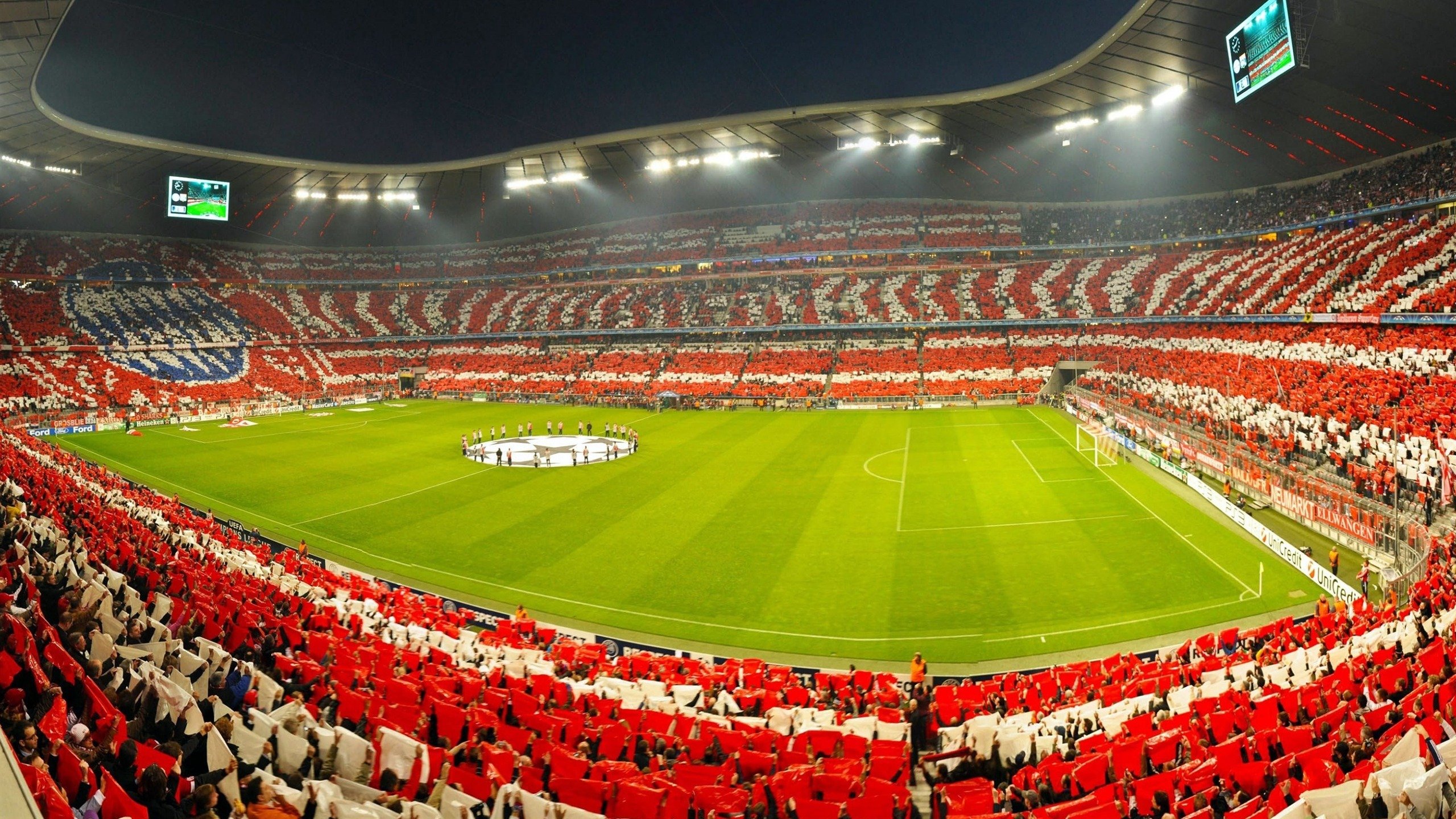 范弗利特高光闪耀,雄鹿横扫太阳彰显冠军底蕴